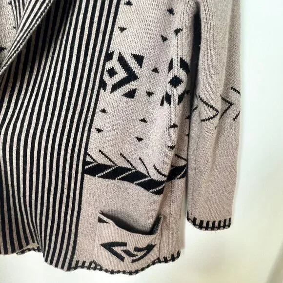 Stitchfix Pixley Aztec Patterned Cardigan Boho Western Cabincore - Picture 2 of 9